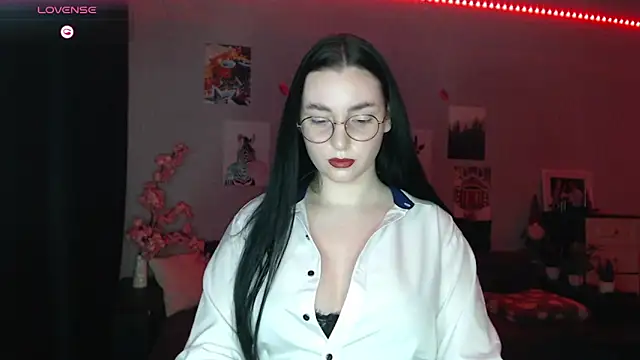Snapshot of Fluffy_Tiffy chatting on 19, 3, 2025 Fluffy Tiffy online show from 19, 3, 2025