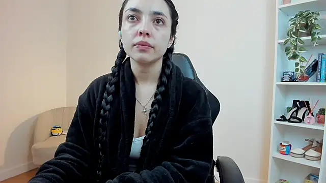 Snapshot of _BellaEvans_ chatting on 23, 1, 2025  BellaEvans  online show from 23, 1, 2025