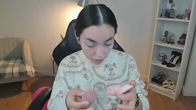  BellaEvans  online show from 20, 3, 2026