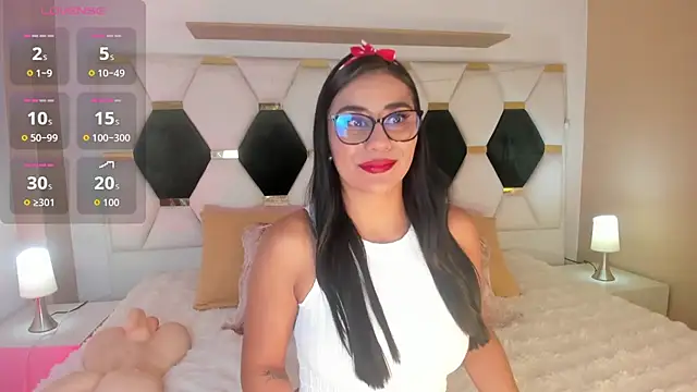 Snapshot of North-Dio chatting on 12, 9, 2025 North-Dio online show from 12, 9, 2025