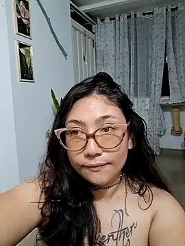 Mia Ruiz online show from 1, 2, 2025