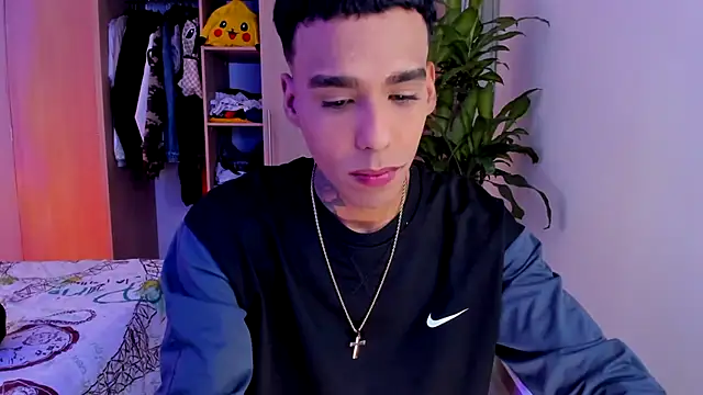 Snapshot of aldrinwhite chatting on 15, 11, 2025 aldrinwhite online show from 15, 11, 2025