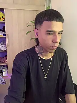 Snapshot of aldrinwhite chatting on 20, 11, 2025 aldrinwhite online show from 20, 11, 2025