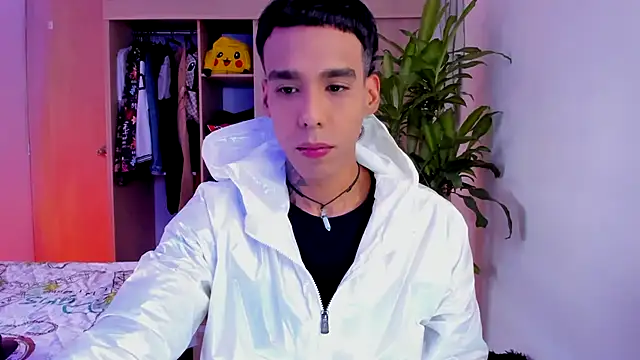 Snapshot of aldrinwhite chatting on 29, 11, 2025 aldrinwhite online show from 29, 11, 2025