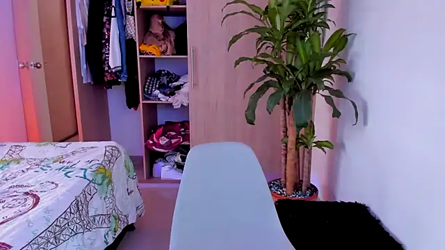 Snapshot of aldrinwhite chatting on 3, 12, 2025 aldrinwhite online show from 3, 12, 2025