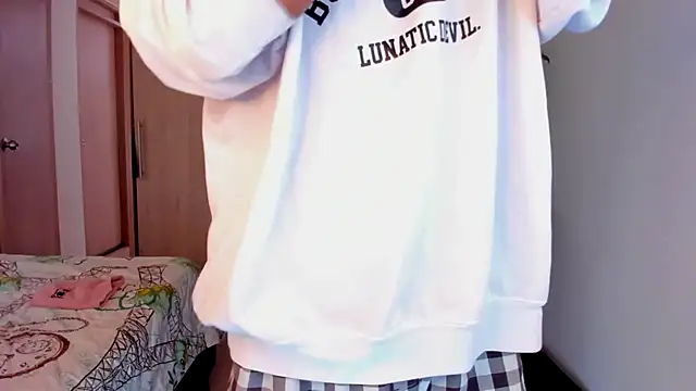 Snapshot of aldrinwhite chatting on 15, 12, 2025 aldrinwhite online show from 15, 12, 2025