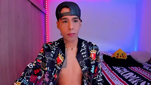 Snapshot of aldrinwhite chatting on 4, 2, 2026 aldrinwhite online show from 4, 2, 2026