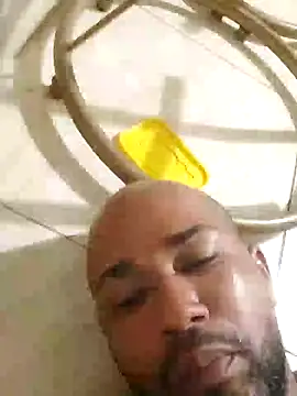 Frankie0880 online show from 10, 1, 2025