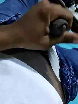 Frankie0880 online show from 27, 1, 2025