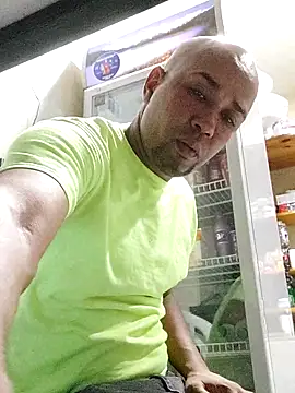 Frankie0880 online show from 21, 2, 2025