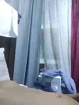 Frankie0880 online show from 4, 3, 2025