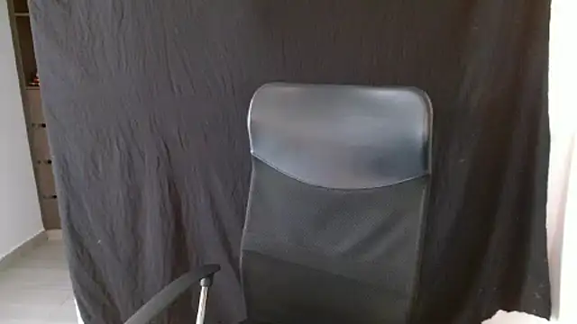 cloe fox online show from 4, 10, 2025