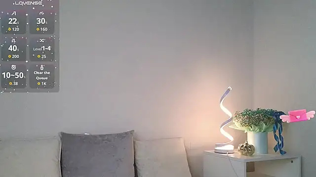 Snapshot of chloi_hes chatting on 25, 10, 2025 chloi hes online show from 25, 10, 2025