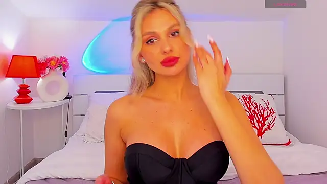 Snapshot of MissLoou chatting on 15, 4, 2026 MissLoou online show from 15, 4, 2026