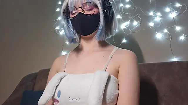 DanaWard online show from 8, 9, 2025