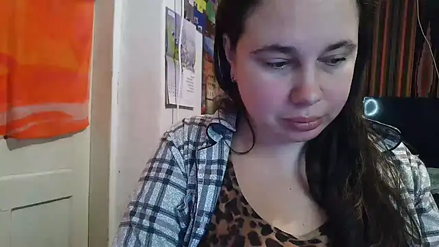 Cora Maro online show from 24, 10, 2025