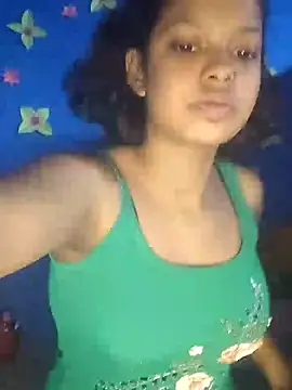 Snapshot of IAMNOTI chatting on 22, 1, 2025 IAMNOTI online show from 22, 1, 2025