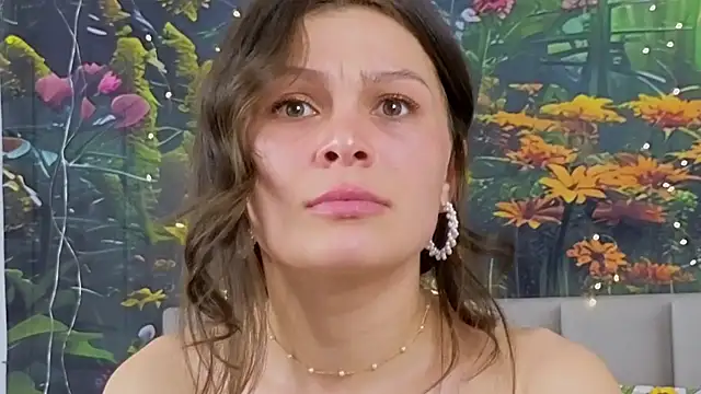 MadameDeFeu online show from 14, 2, 2025