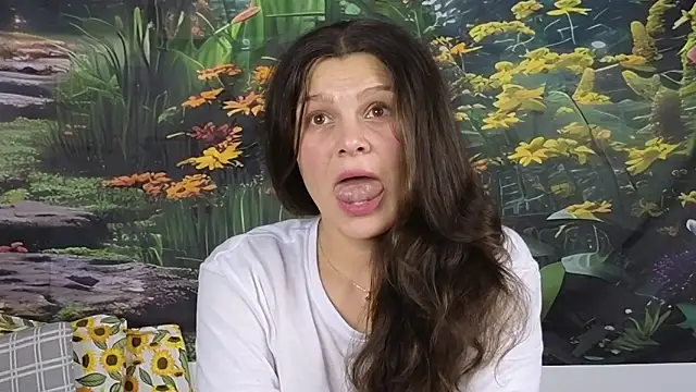 MadameDeFeu online show from 25, 10, 2025