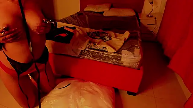 Snapshot of DakotaHoland chatting on 4, 3, 2025 DakotaHoland online show from 4, 3, 2025