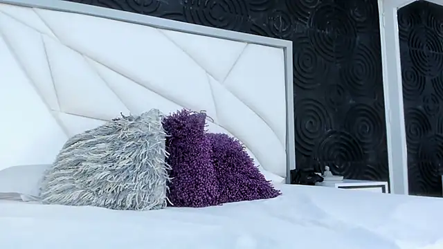 AbigailWilliams  online show from 16, 10, 2025