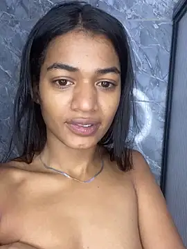 BarbieHotLaura online show from 4, 11, 2025