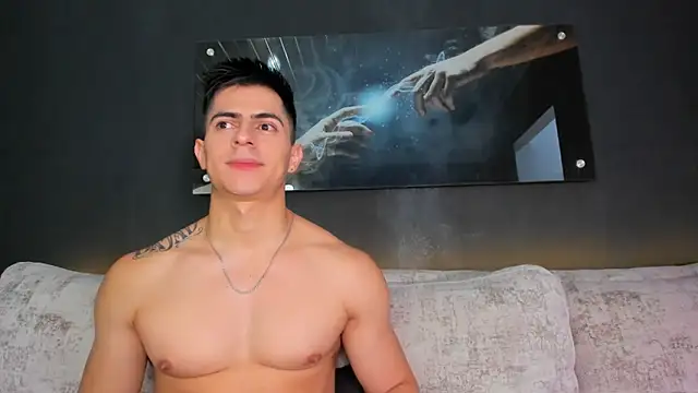 Crhis N Derek online show from 8, 1, 2025