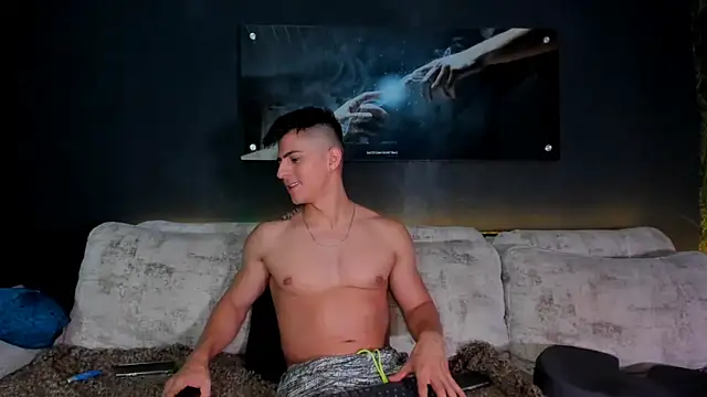 Crhis N Derek online show from 14, 1, 2025