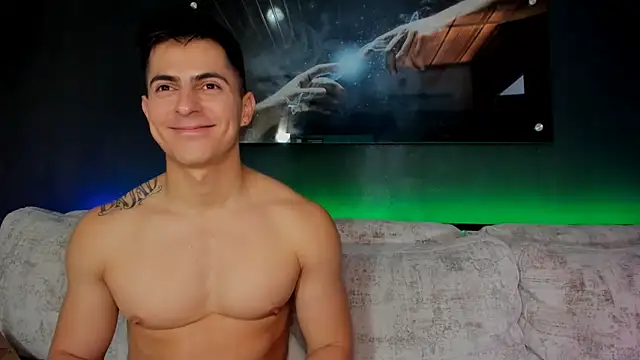 Crhis N Derek online show from 4, 2, 2025