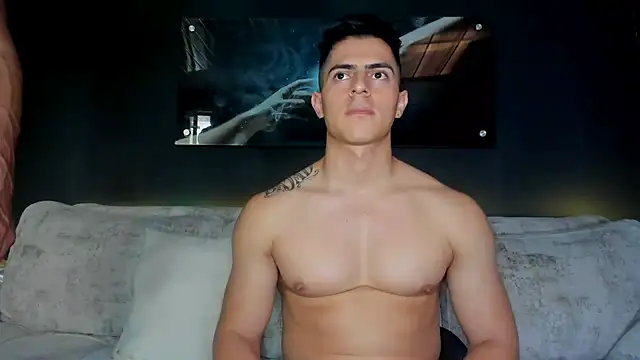 Crhis N Derek online show from 2, 3, 2025