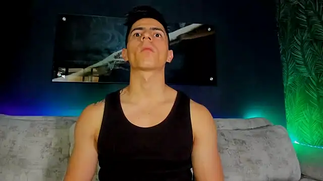 Crhis N Derek online show from 8, 3, 2025