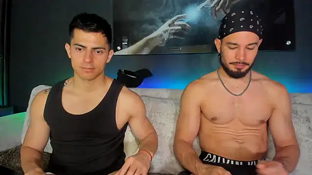 Crhis N Derek online show from 22, 3, 2025