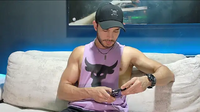 Crhis N Derek online show from 23, 10, 2025