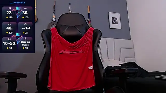 Snapshot of AndyBlass chatting on 12, 9, 2025 AndyBlass online show from 12, 9, 2025