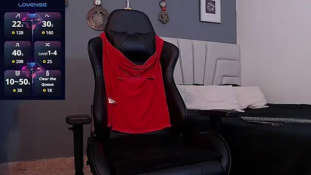 Snapshot of AndyBlass chatting on 15, 10, 2025 AndyBlass online show from 15, 10, 2025