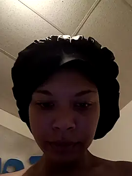 Snapshot of Joyous345 chatting on 5, 11, 2025 Joyous345 online show from 5, 11, 2025