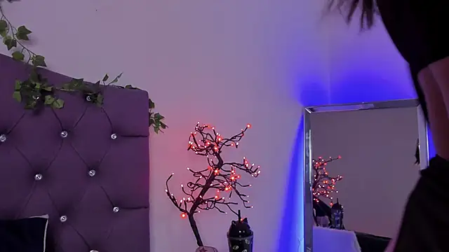 Nyx nayla online show from 5, 12, 2024