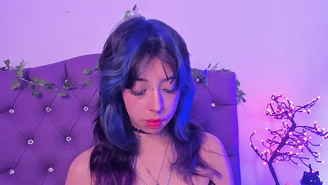 Nyx nayla online show from 9, 12, 2024