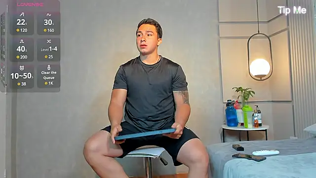 Snapshot of Ryan_Hunt chatting on 13, 1, 2025 Ryan Hunt online show from 13, 1, 2025