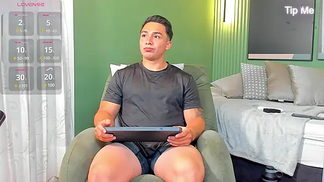 Snapshot of Ryan_Hunt chatting on 16, 1, 2025 Ryan Hunt online show from 16, 1, 2025