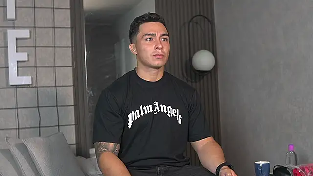 Snapshot of Ryan_Hunt chatting on 18, 9, 2025 Ryan Hunt online show from 18, 9, 2025