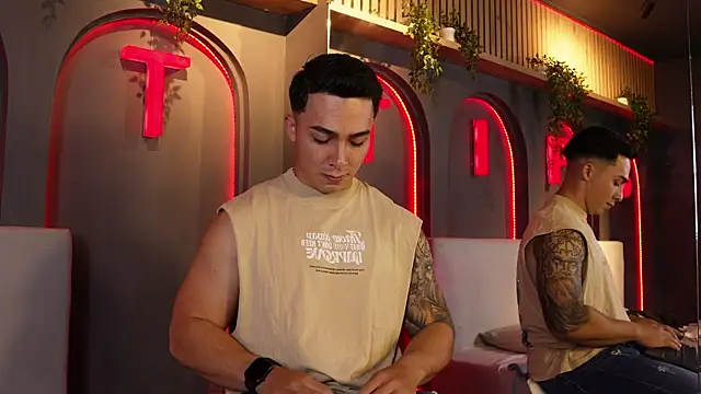 Snapshot of Ryan_Hunt chatting on 4, 10, 2025 Ryan Hunt online show from 4, 10, 2025