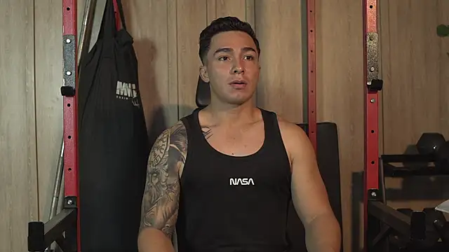 Snapshot of Ryan_Hunt chatting on 6, 10, 2025 Ryan Hunt online show from 6, 10, 2025