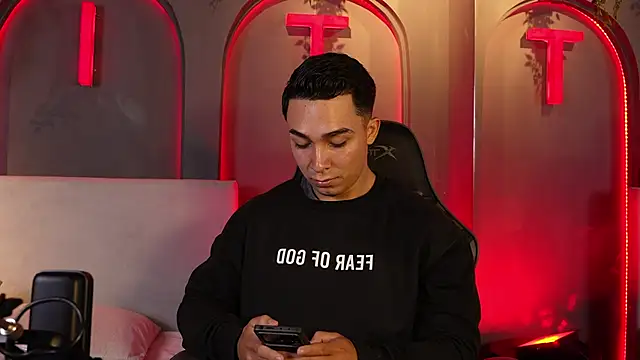 Snapshot of Ryan_Hunt chatting on 7, 10, 2025 Ryan Hunt online show from 7, 10, 2025