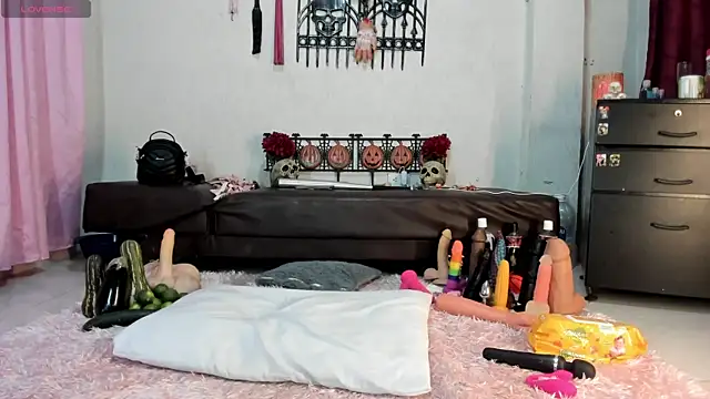 RubyEmerald online show from 15, 12, 2025