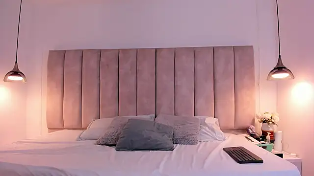 Snapshot of Julieta_Jane chatting on 29, 10, 2025 Julieta Jane online show from 29, 10, 2025