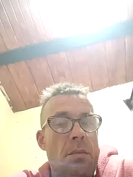 Snapshot of Railey_n_axel chatting on 18, 10, 2025 Railey n axel online show from 18, 10, 2025