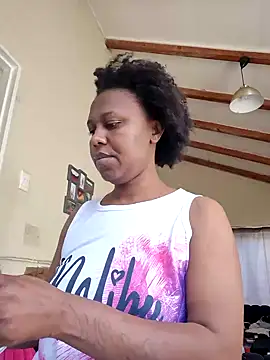 YourDreamLady22 online show from 12, 12, 2024