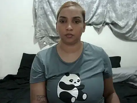 Snapshot of GORGEOUSLIPS chatting on 26, 2, 2026 GORGEOUSLIPS online show from 26, 2, 2026