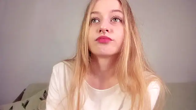 MiaMews online show from 10, 4, 2026